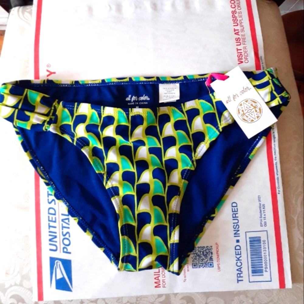 NWT*Navy graphic bikini bottom w/gathered sides* sz M